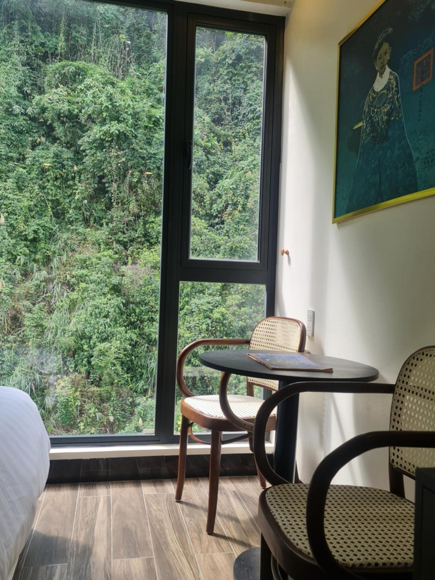 Dai Thuy Hotel Dong Khe Sau Room photo